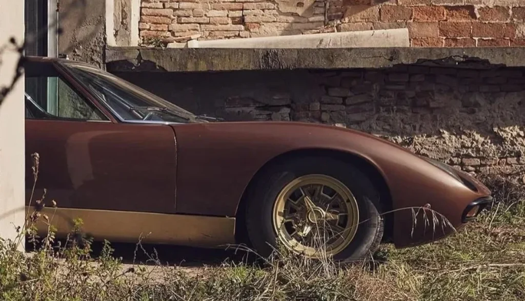 Lamborghini Miura SV 1972