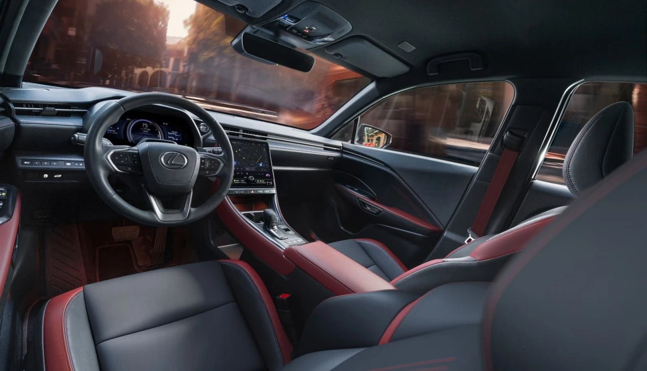 Lexus LBX 2025