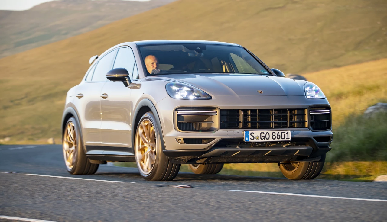 Top 10 SUVs Mais Rápidos do Mundo em 2025