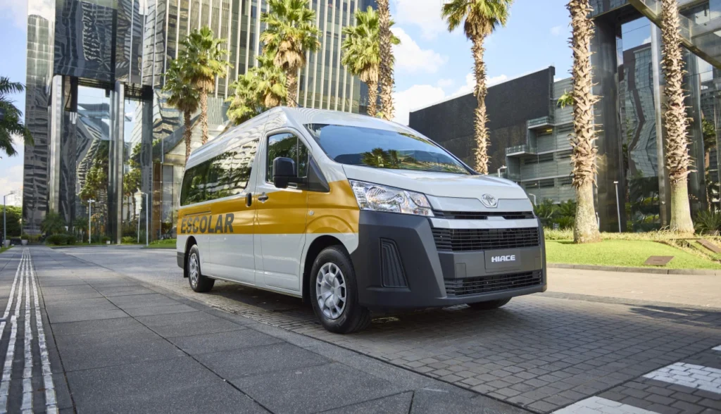 Toyota Hiace 2025 aposta em espaço interno e segurança 5 estrelas