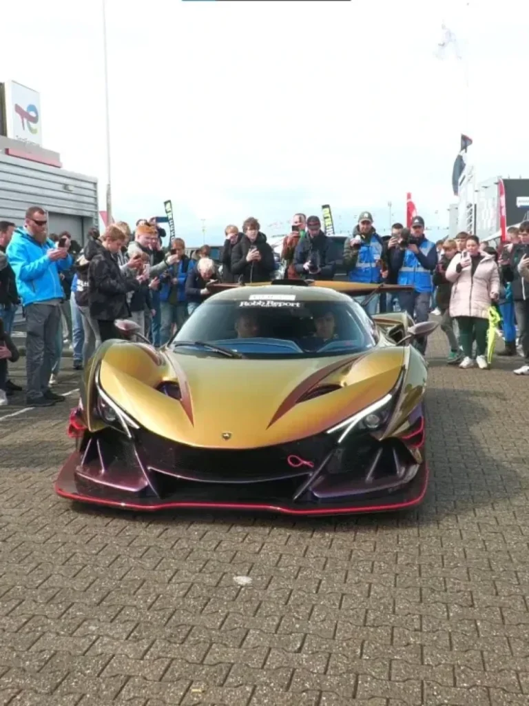 O hipercarro mais insano do mundo