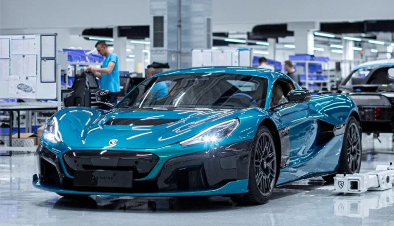Os 10 Carros Elétricos Mais Rápidos do Mundo em 2025
