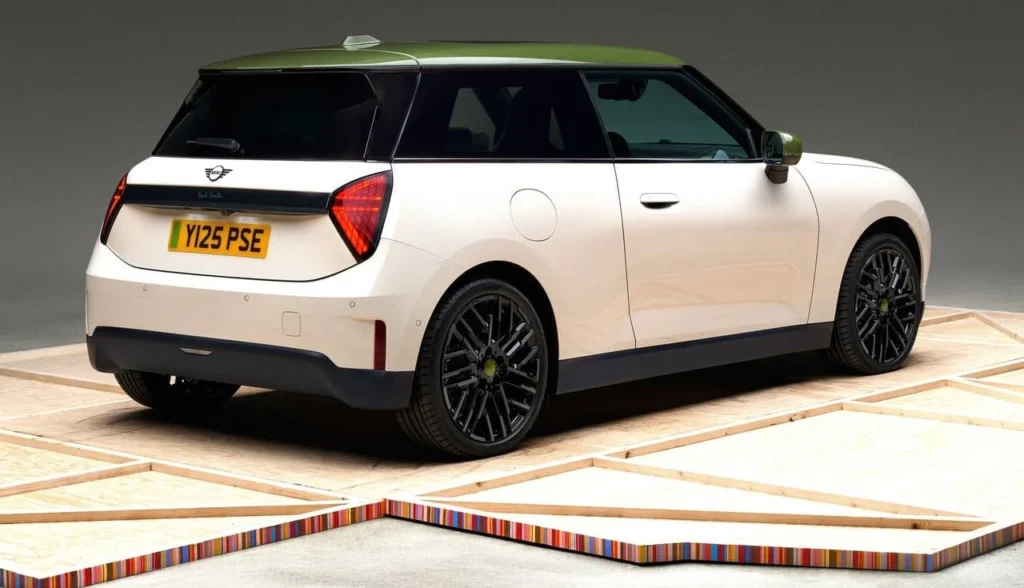 MINI Paul Smith Edition 2026