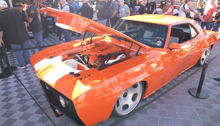 Camaro 1969 Widebody Revelado no SEMA 2025 Gera 1.150 Cavalos e Transmissão de Fórmula 1