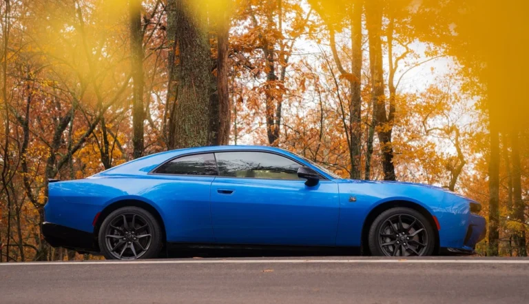 Dodge Charger Scat Pack SIXPACK 2026 Tem 550 CV e Surpreende