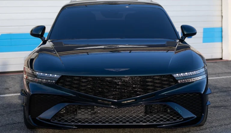 Genesis G90 Wingback 2025