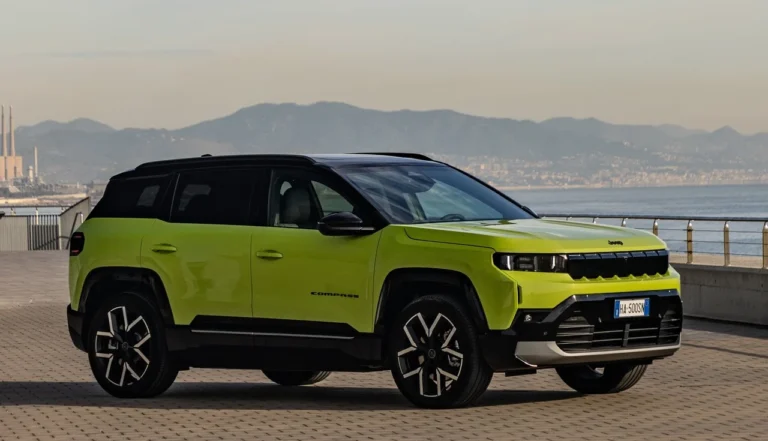 Novo Compass 2026 cresce 13 cm e ganha motor elétrico de 375 cavalos