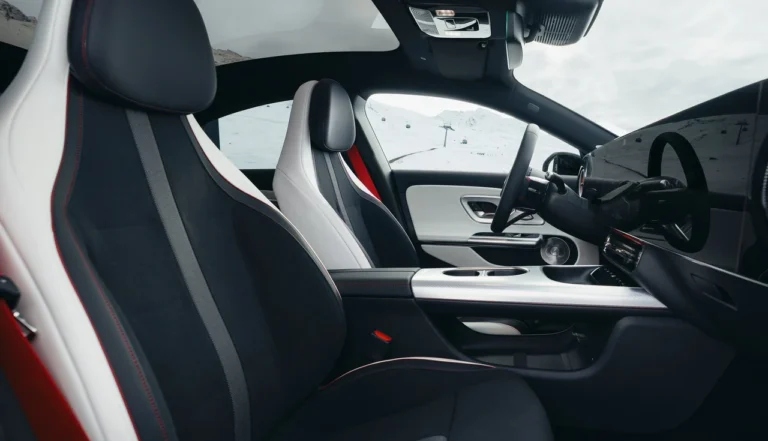 Mercedes CLA 2026 vale o preço Análise completa do sedã híbrido