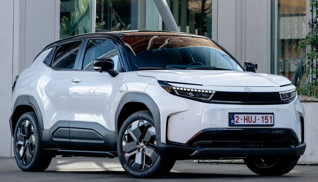 Veja tudo sobre o Toyota Urban Cruiser 2026: autonomia, preço estimado, tração AWD, interior modular e quando chega ao mercado brasileiro.