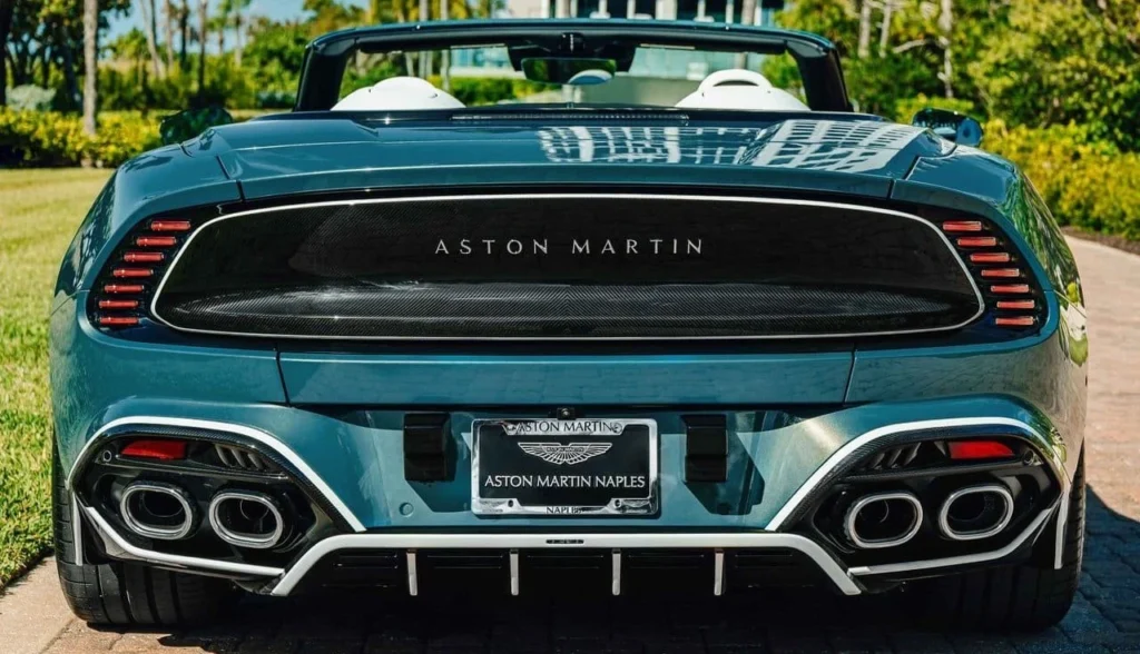 Aston Martin Vanquish Volante Wave Edition