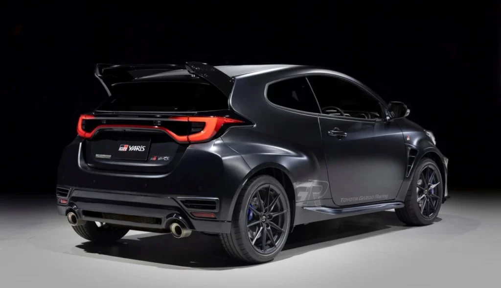 Traseiroa do Toyota GR Yaris Ogier