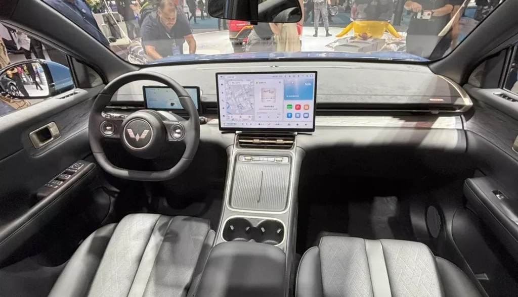 interior da chevrolet captiva ev 2026