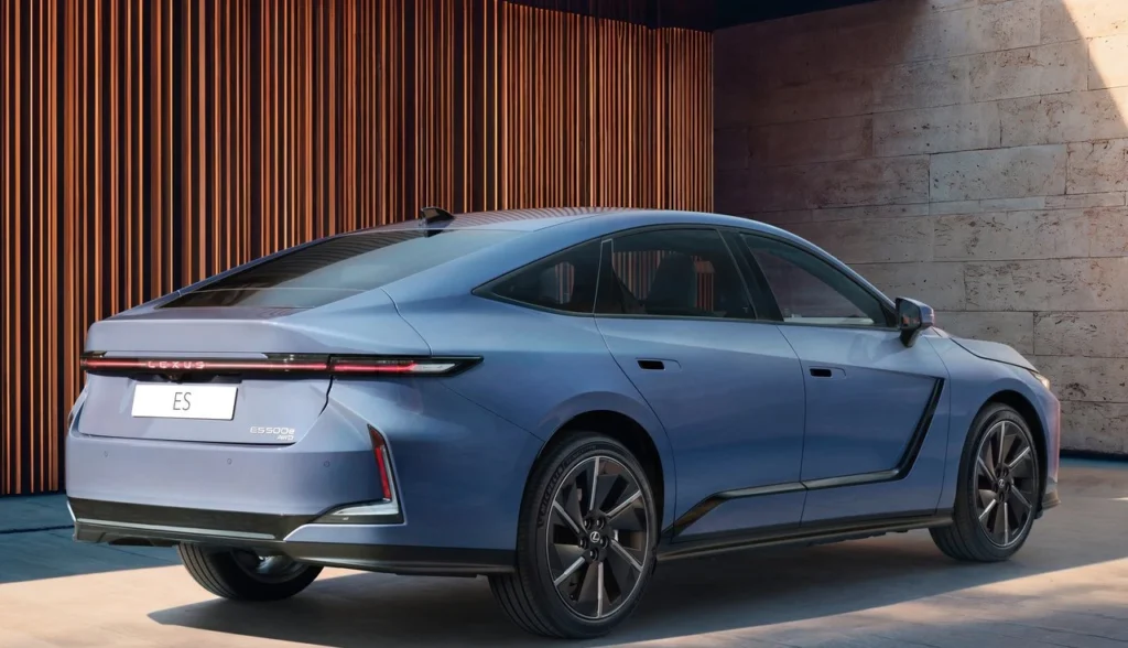 Lexus ES 2026