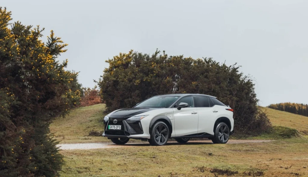 Lexus RZ 550e F SPORT