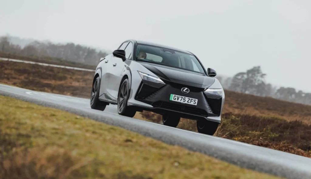 Lexus RZ 550e F SPORT 2026