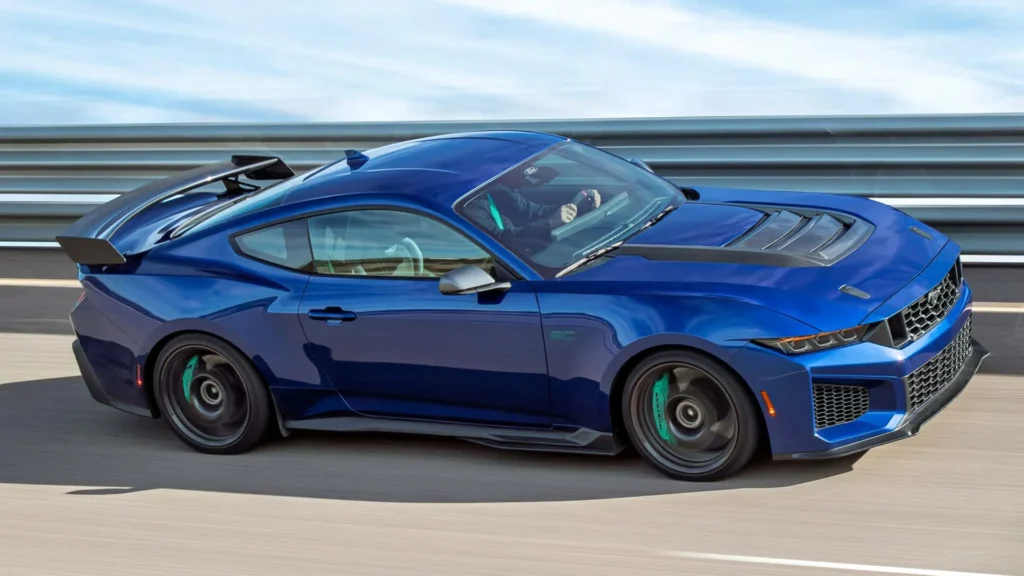 Ford Mustang Dark Horse SC 2026