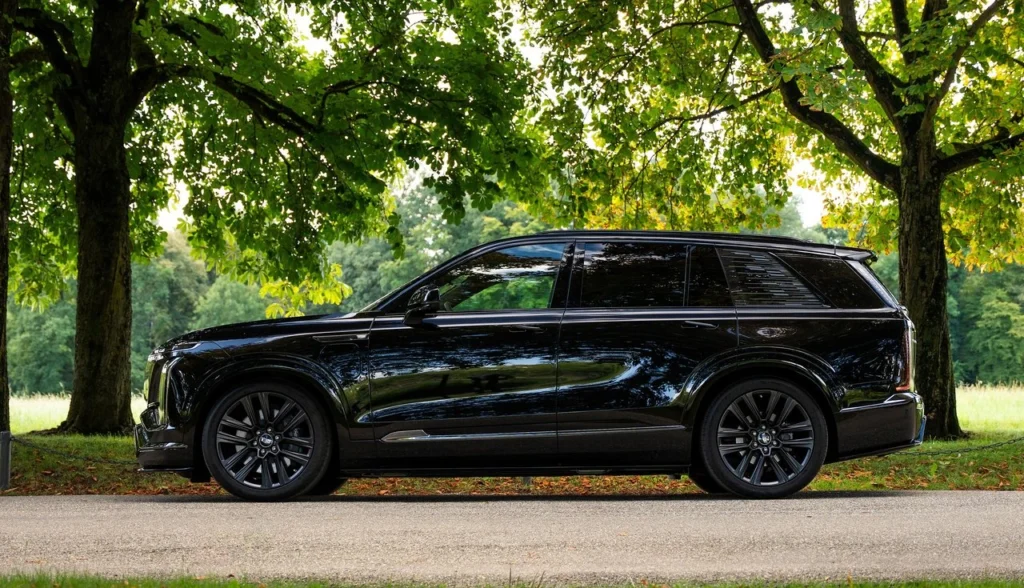 Cadillac VISTIQ 2026