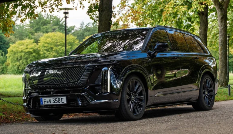 Cadillac VISTIQ 2026