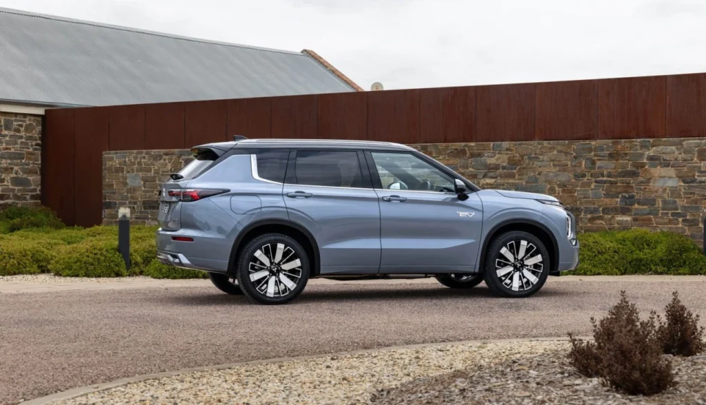mitsubishi-outlander-phev-2026-7-lugares-aspire