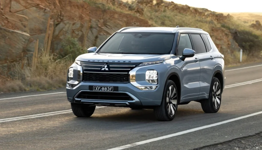 mitsubishi-outlander-phev-2026-frente