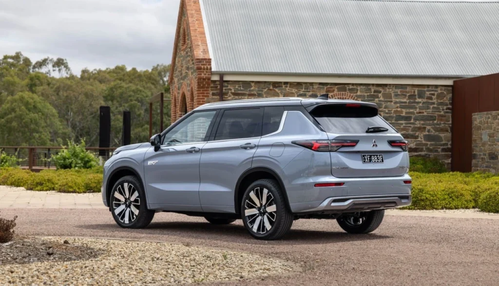 mitsubishi-outlander-phev-2026-7-lugares-aspire