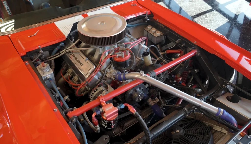 Ford mustang com motor de nascar