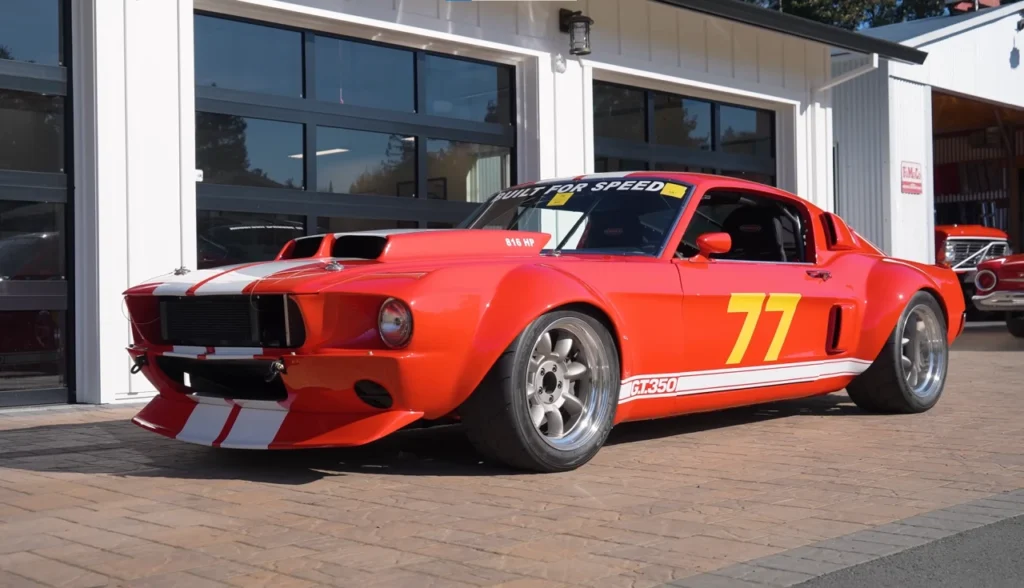Ford mustang com motor de nascar