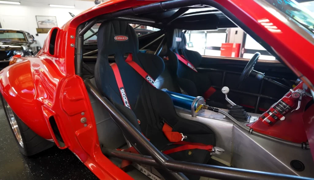 Ford mustang com motor de nascar