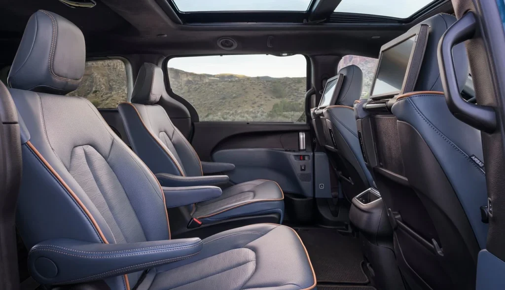 Chrysler Pacifica 2027