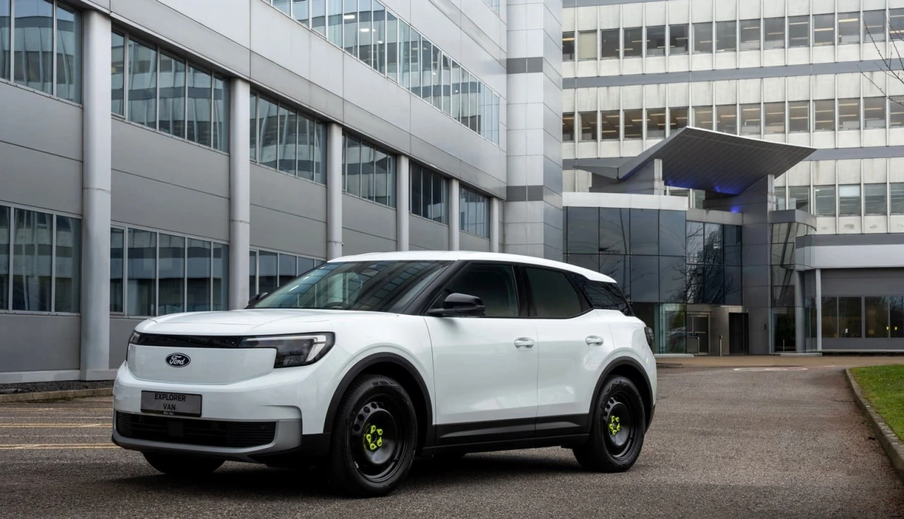 Ford Explorer Van 2026