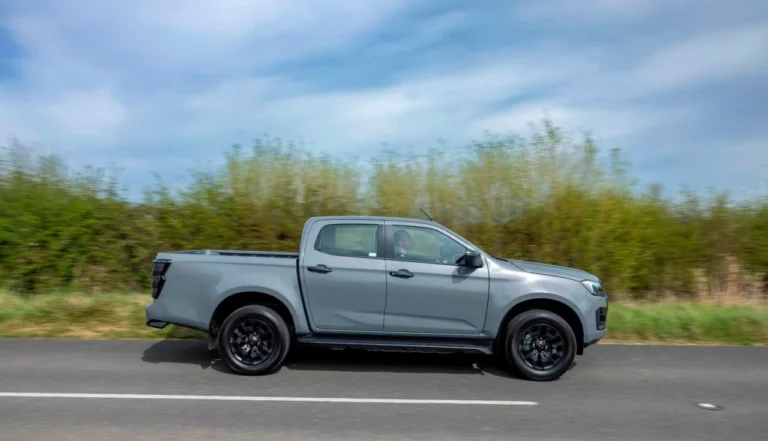 Isuzu D-MAX EV V-Cross 2026