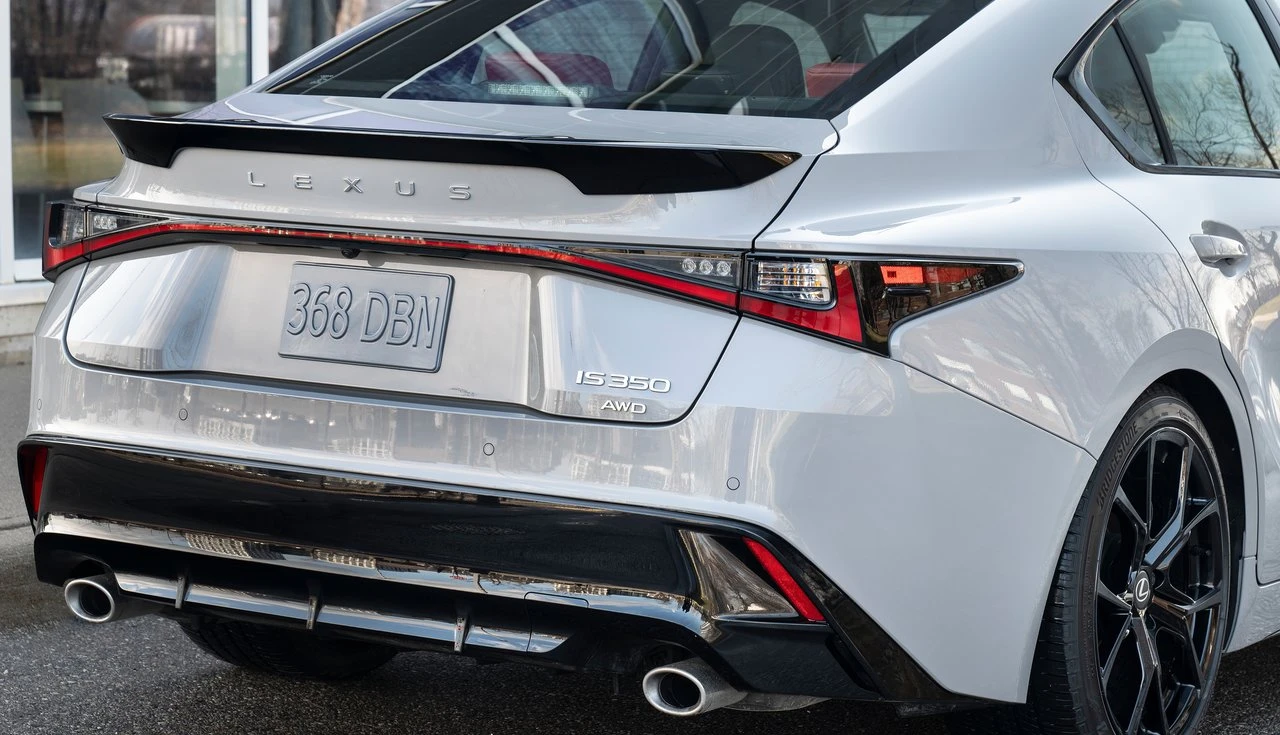Lexus IS 350 2026