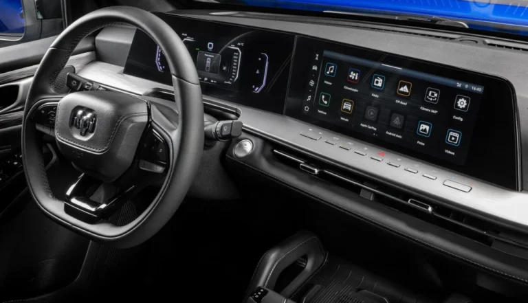 Ram Dakota Night Edition