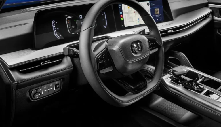 Ram Dakota Night Edition