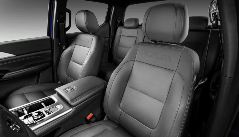 Ram Dakota Night Edition