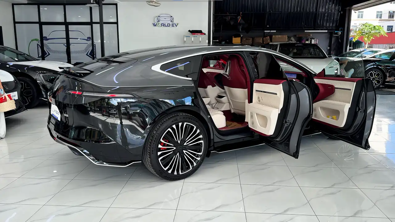 Avatr 12 Royal Edition 2026
