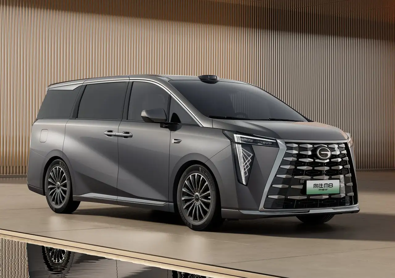 GAC M8 PHEV L 2026