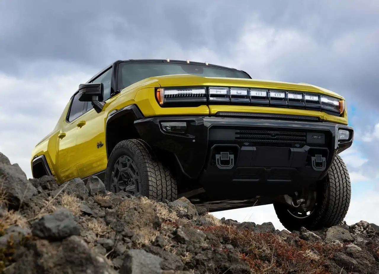 CrabWalk e 1.000 cv: o que acontece quando você pisa fundo no Hummer EV