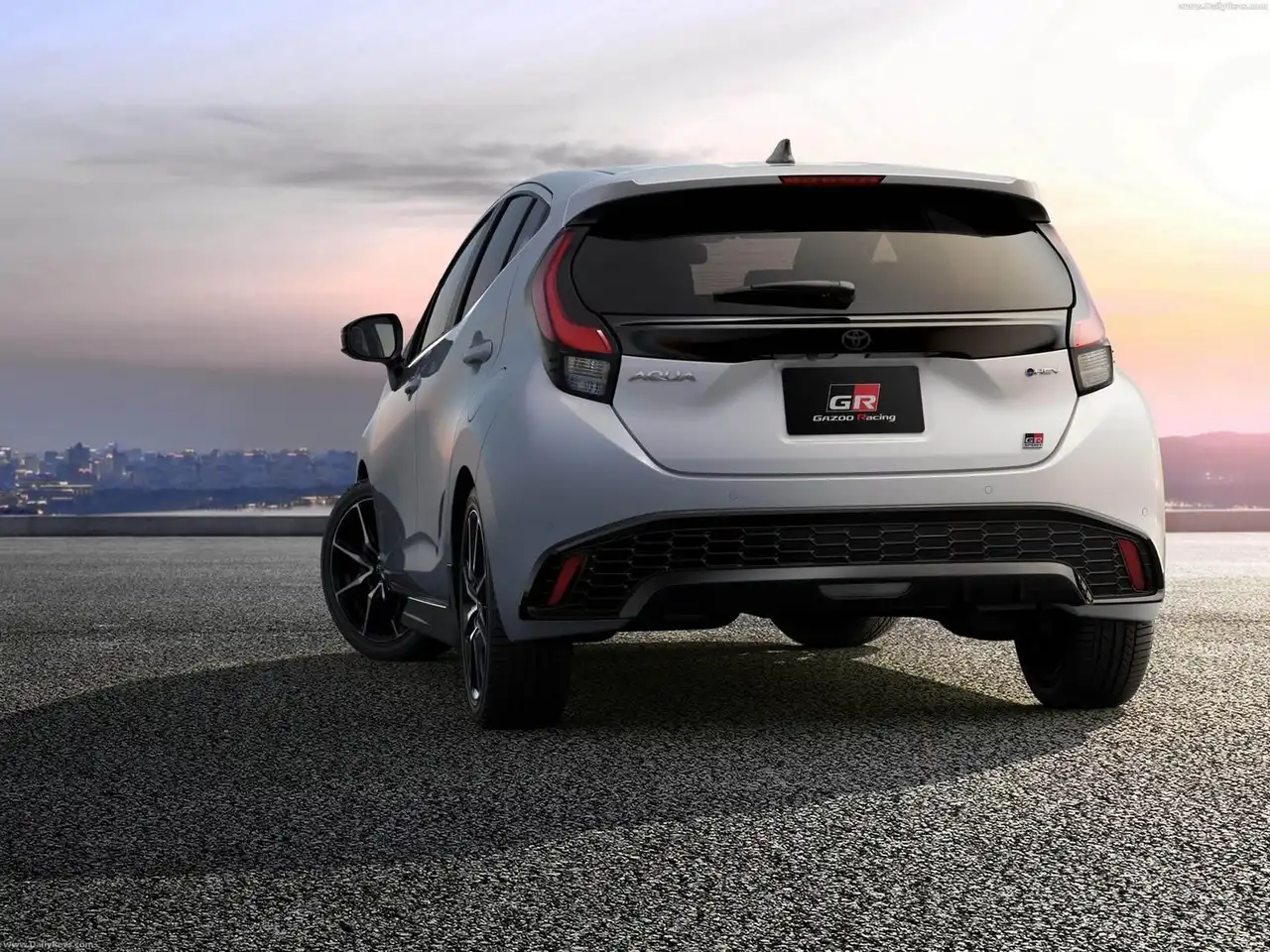 Toyota Aqua GR Sport 2026
