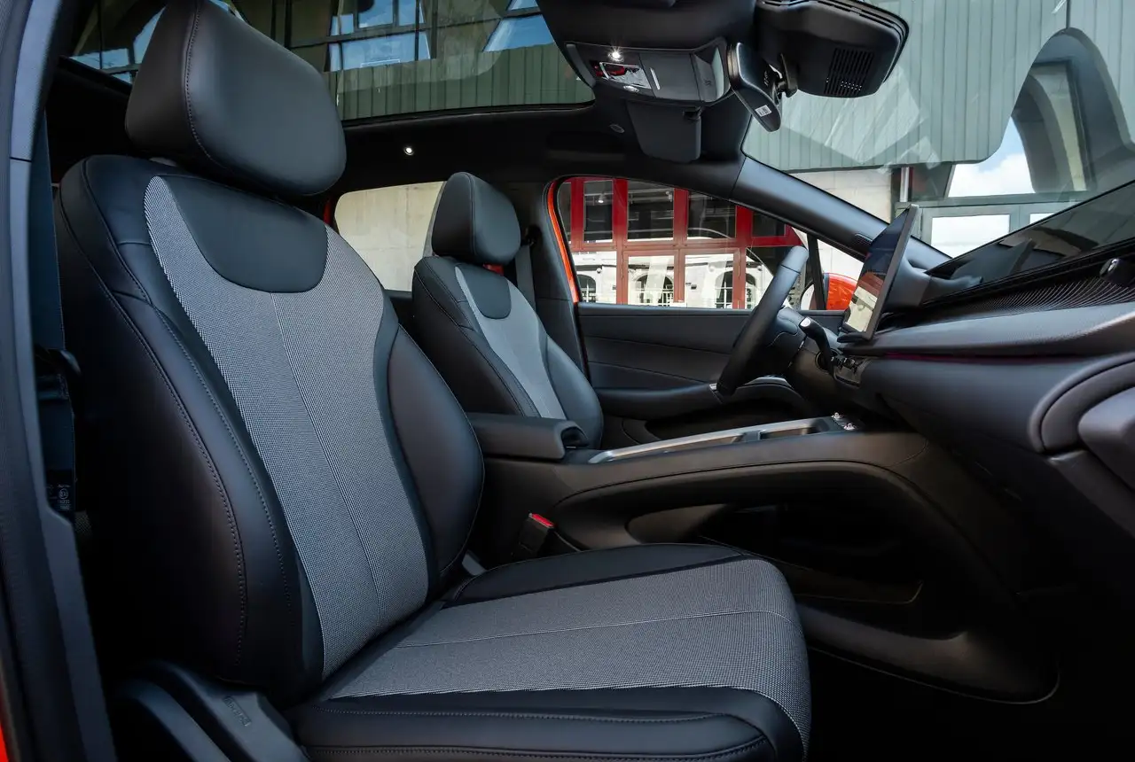 BYD Dolphin G DM-i