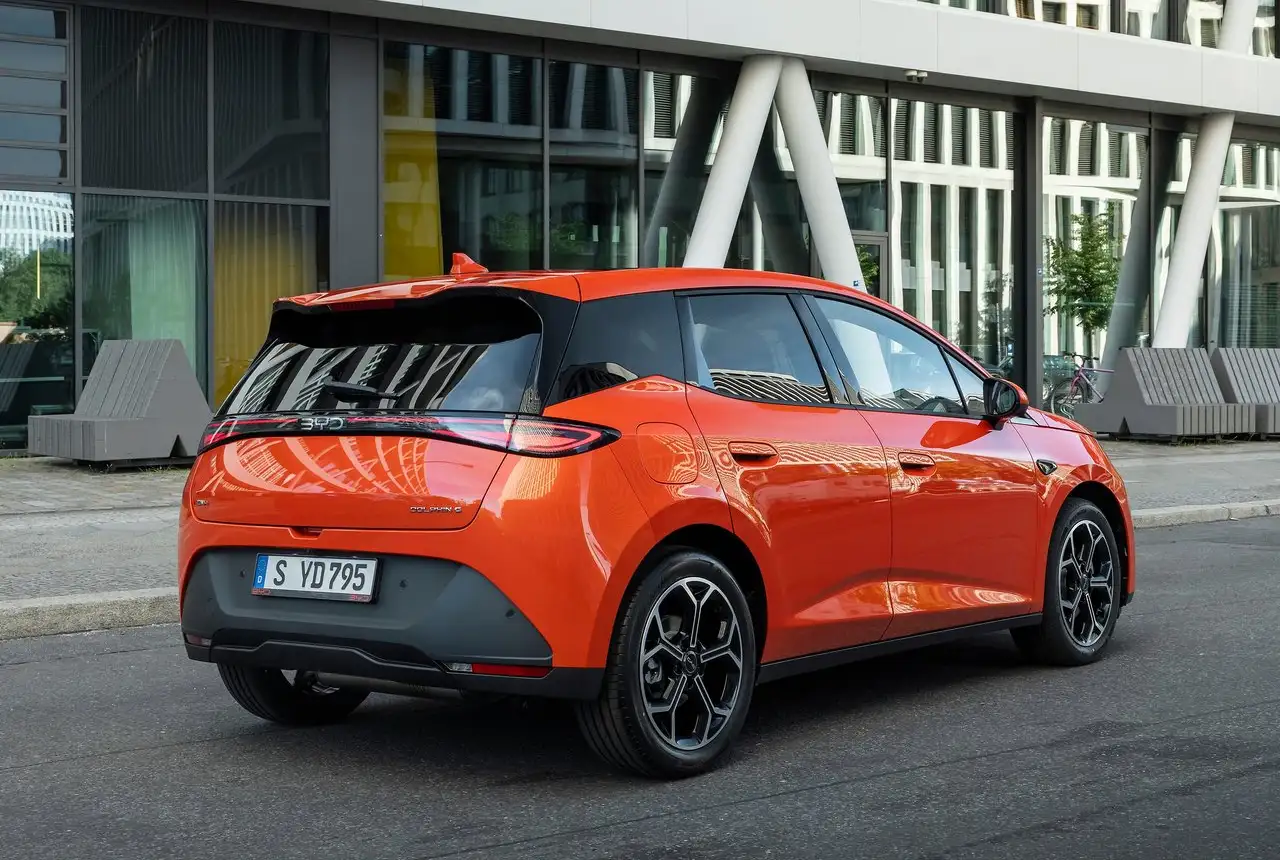 BYD Dolphin G DM-i