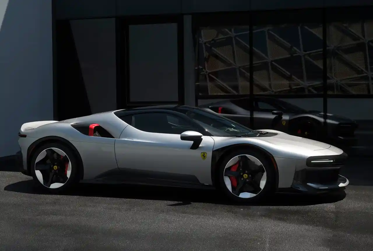 Ferrari CZ26
