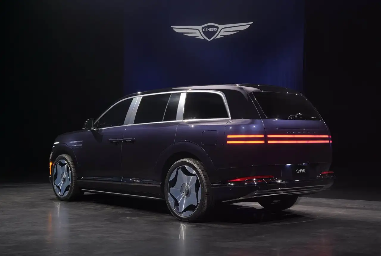 Genesis GV90