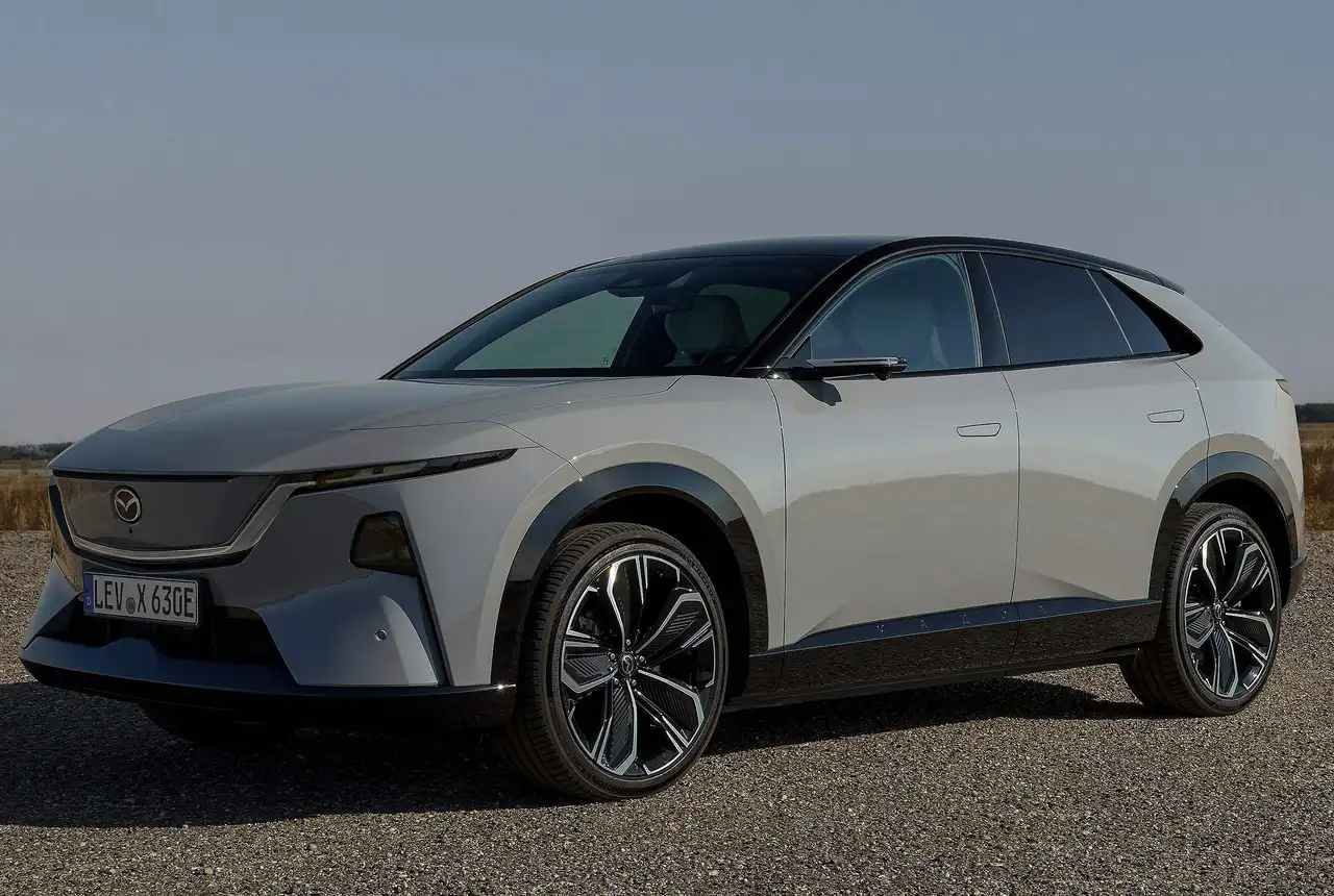 Mazda CX-6e