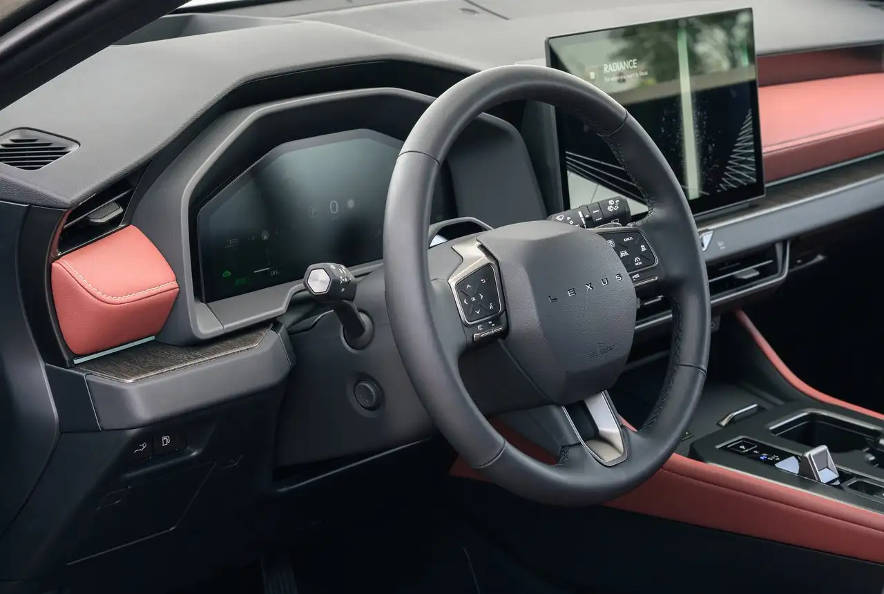 Lexus NX 2027
