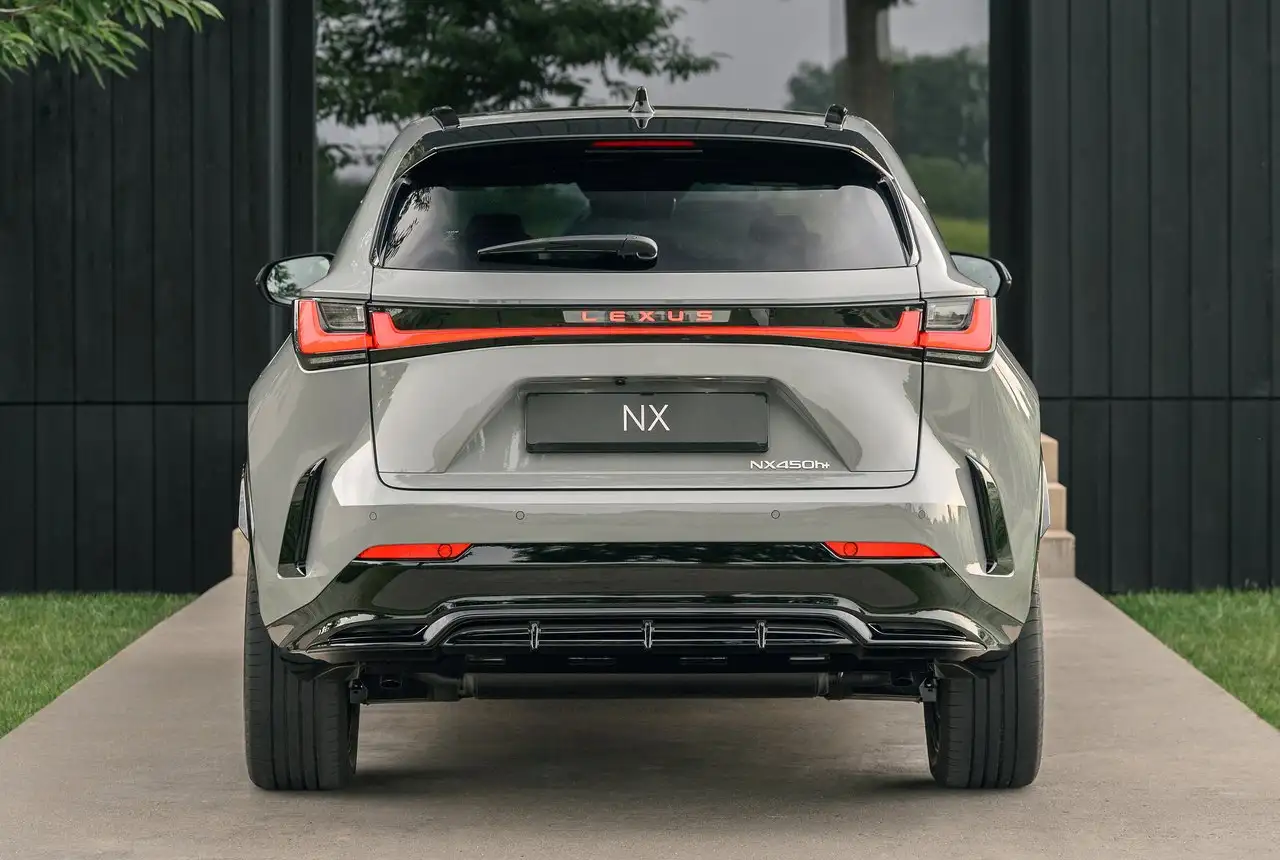 Lexus NX 2027