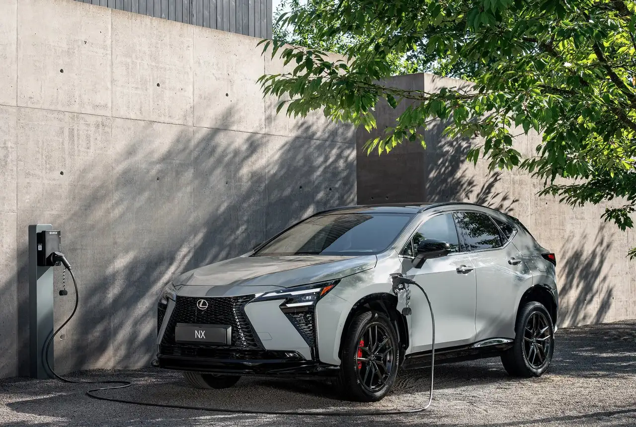 Lexus NX 2027