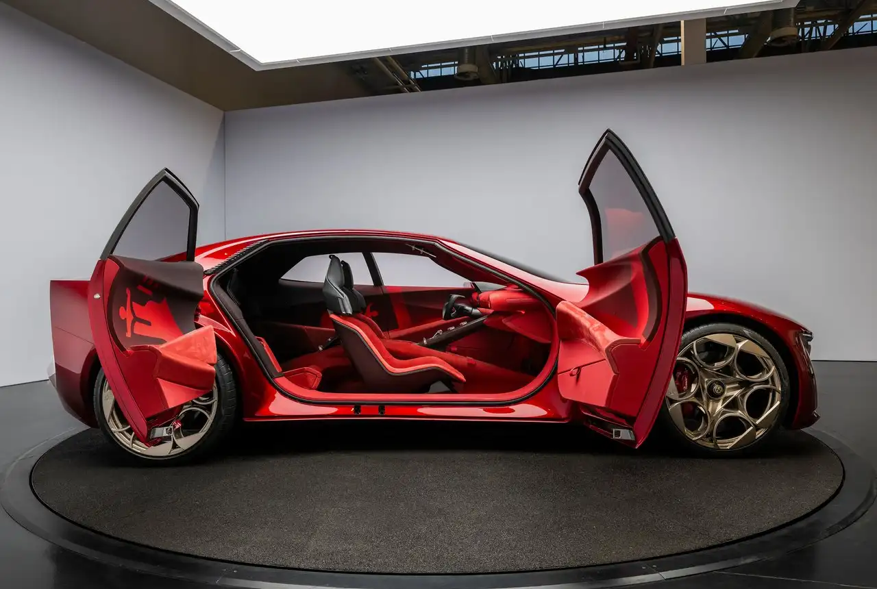 Alfa_Romeo-Cuorerosso_Concept-2026