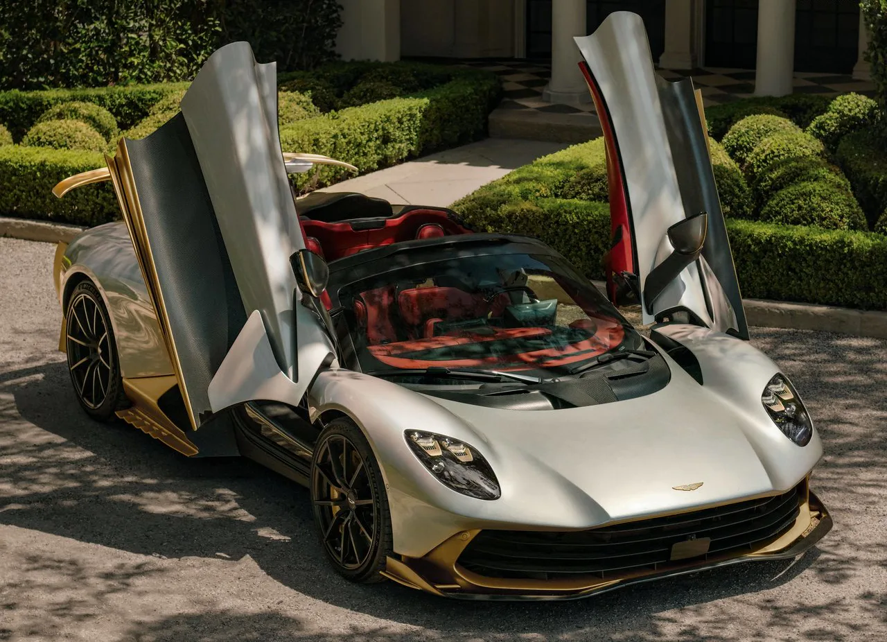 Aston Martin Valhalla Spider