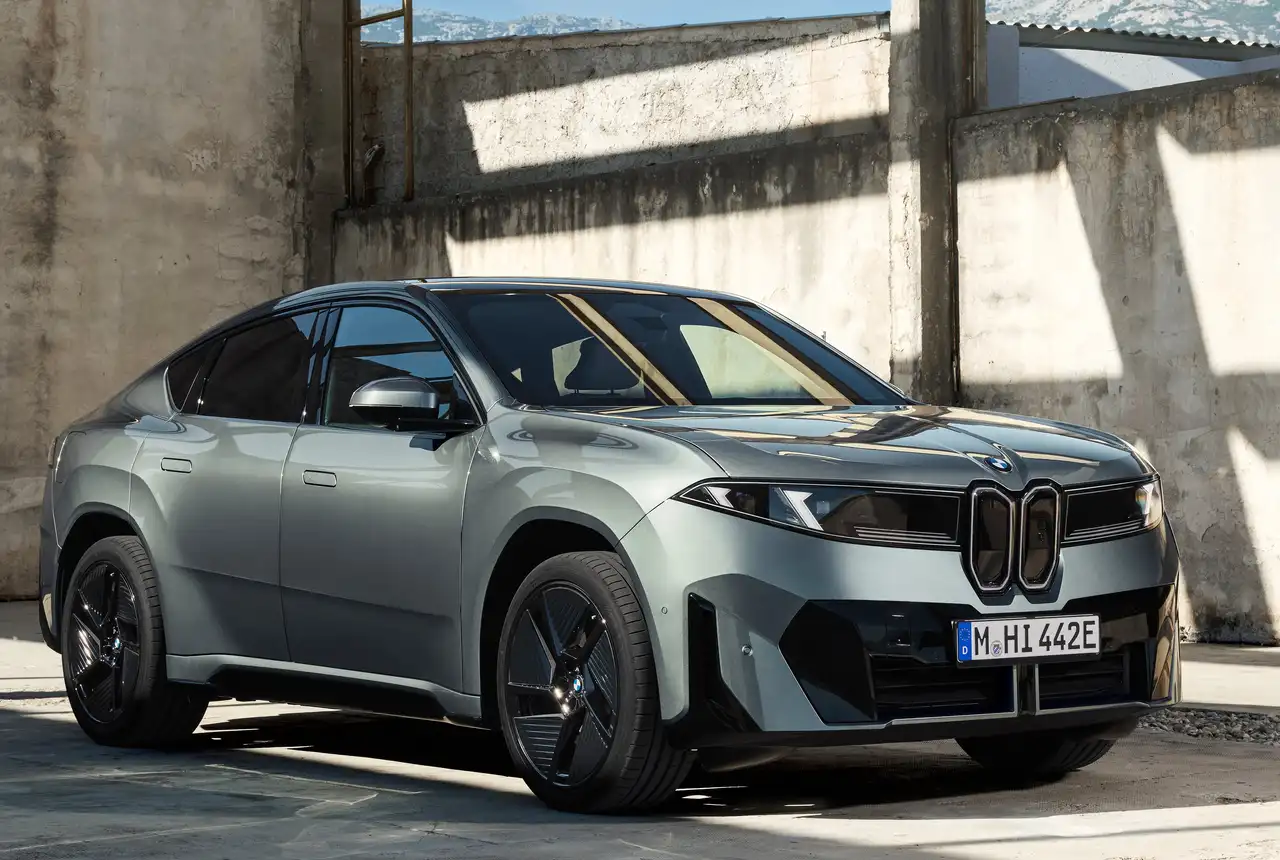 BMW iX4 2027